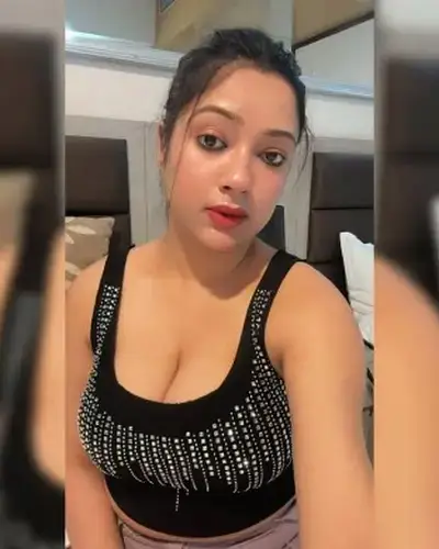 Call Girls Service Pursura